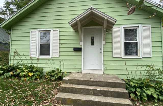 2 Bedroom House in Boonville Gallery 1