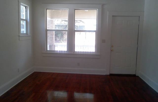 6200 N 37th St. Gallery 4