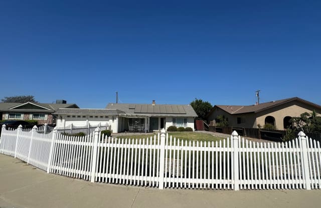 Solar equipped home in Lemoore coming soon! photos photos