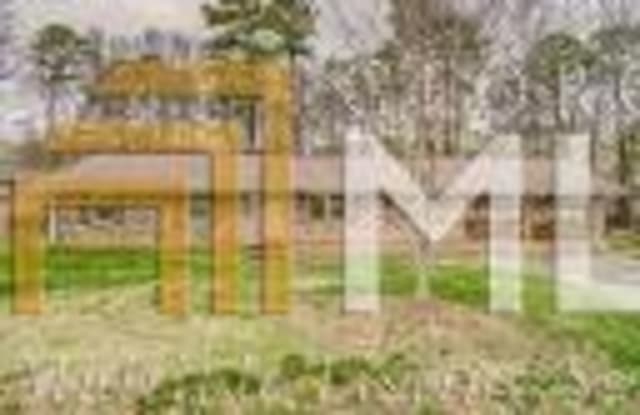 2244 Seven Oaks Cir - 2244 Seven Oaks Circle, DeKalb County, GA 30288