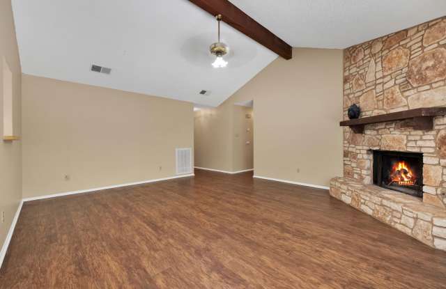 3 bedroom 2 bath in the well sought subdivision of Great Northwest! Gallery 3