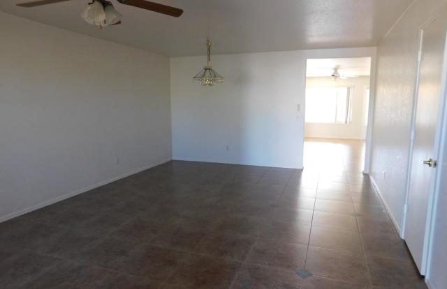 20521 N 107TH Drive Gallery 3