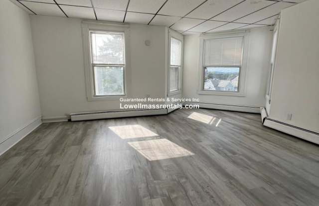 25 12tth St. Gallery 1