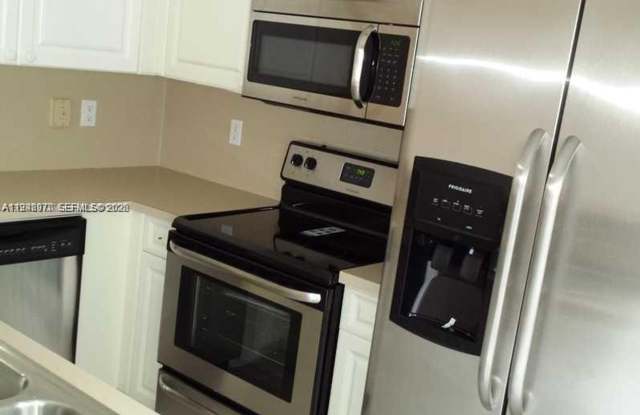 10740 NW 83 Street 6-11, Doral, FL 33178 photos photos