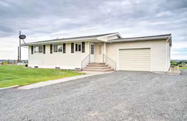 5 Bed 3 Bath House! For Rent!!! photos photos