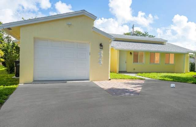 324 S Chillingworth Drive photos photos