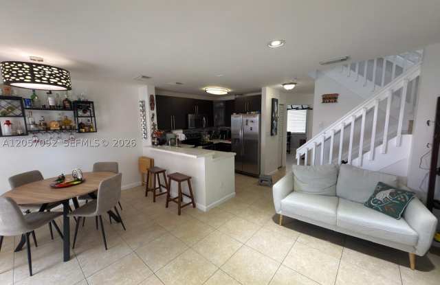 13909 SW 172nd Ln Gallery 4