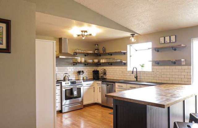 Cozy Gem,Dog-Friendly, Near Outdoor Escapes Gallery 3