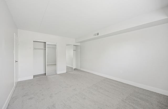The Gateway Towers at Packer Park photos photos
