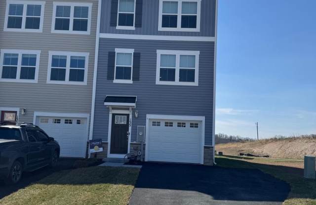 135 LAKOTA Street photos photos