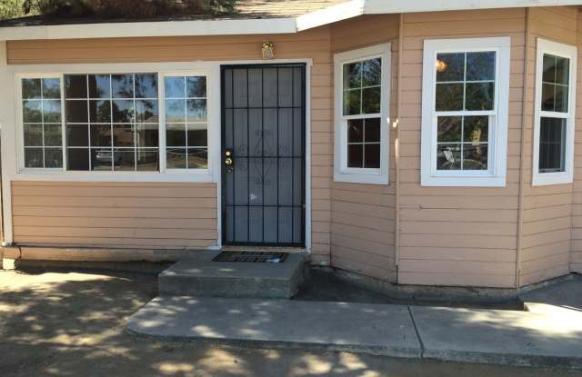 415 Jeffrey St Cute Home in the NE Bakersfield photos photos