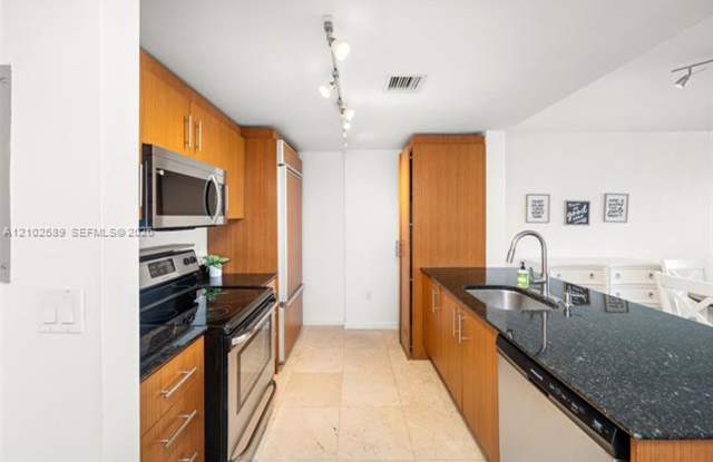10275 Collins Ave cu-327, Bal Harbour, FL 33154 Gallery 1