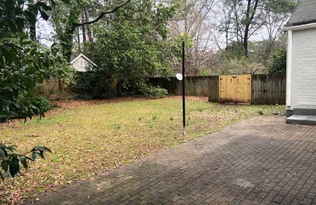 Great Emory Area Rental Gallery 4