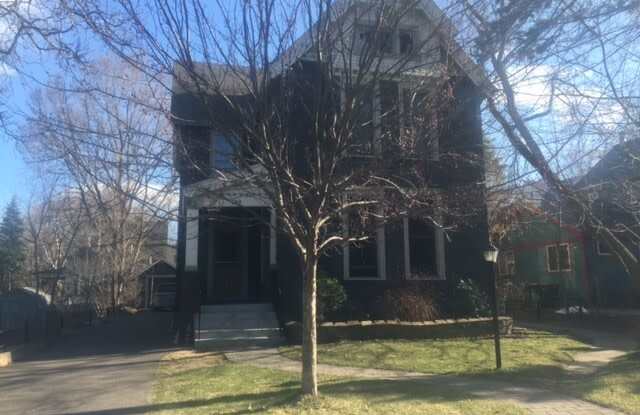 119 Pine Street East photos photos