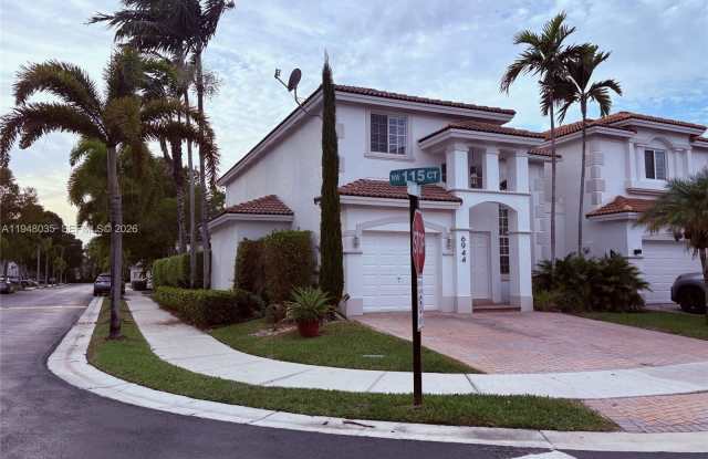 6944 NW 115th Ct photos photos