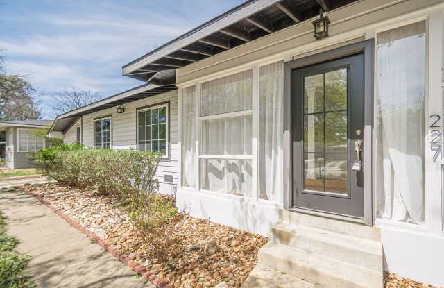 GORGEOUS 4-BEDROOM HOME IN TERRELL HEIGHTS Gallery 4