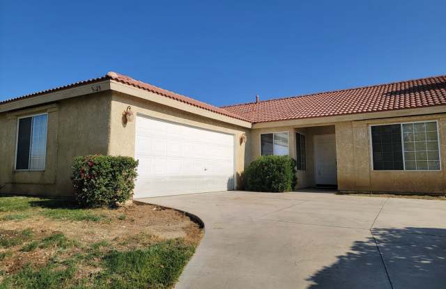 Single story Rosamond Home photos photos