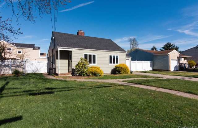 22 Carman Boulevard photos photos