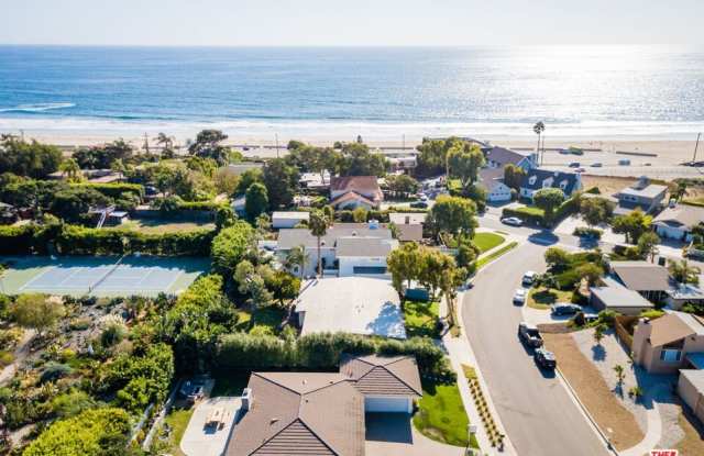 6424 Sea Star Dr Gallery 2