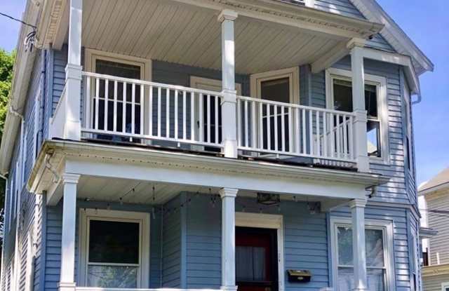 178 Robbins Street - 178 Robbins Street, Waltham, MA 02453