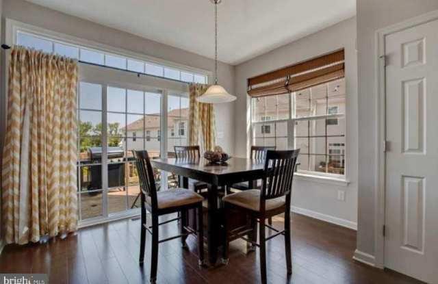 29137 HICKORY Lane Gallery 3