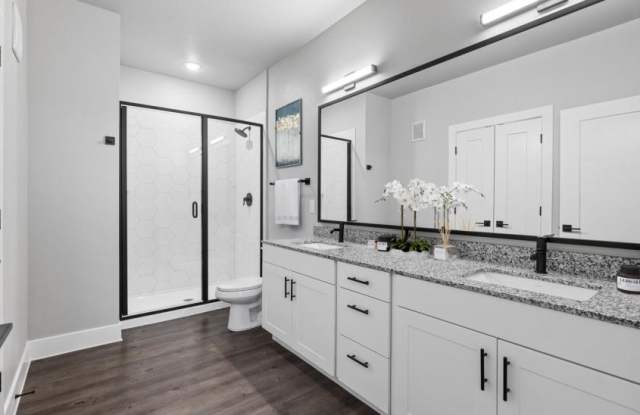 12601 McCallen Pass Gallery 3