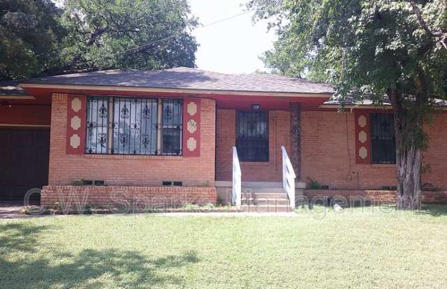 1147 E. Pentagon Parkway - 1147 East Pentagon Parkway, Dallas, TX 75216