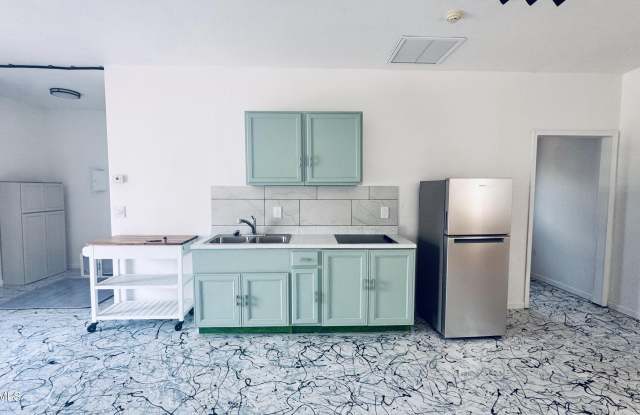 1410 S 37TH Street photos photos