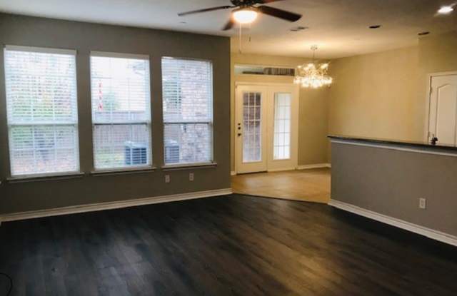 5840 Clearwater Dr Gallery 2