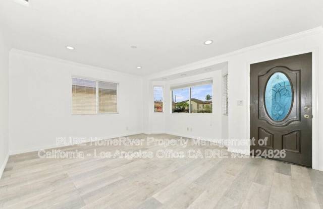 1554 West 214th Street Gallery 2