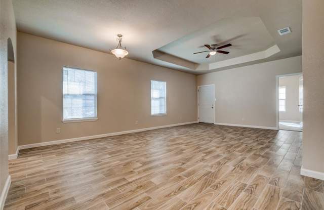 13650 Garden Grove Drive Gallery 2