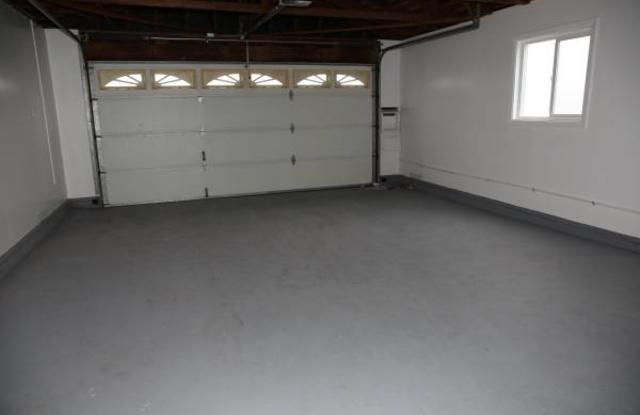 15591 Montreal Street Gallery 2