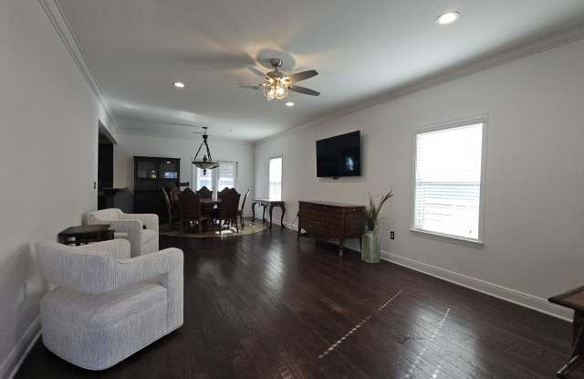 104 Golf Villa Dr Gallery 2