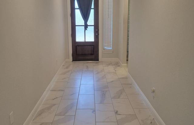 One-Story, 4 Bedroom Available! Gallery 4