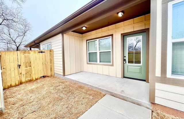 327 E Nelson Street photos photos