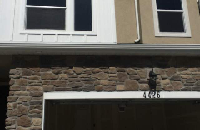 Beautiful 3 Bedroom Townhome in Herriman! - 4426 Hill Shadow Way, Herriman, UT 84096 Beautiful 3 Bedroom Townhome in Herriman! - 4426 Hill Shadow Way, Herriman, UT 84096