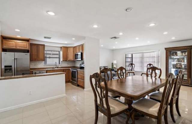 6089 Glentree Lane Gallery 4