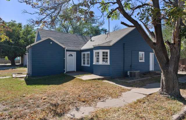 2402 Avenue U photos photos