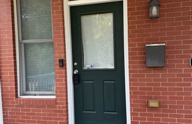 2 Bedroom, 2 Bath Condo in the Heart of Manchester- MOVE IN SPECIAL $1,000 OFF THE FIRST MONTH’S RENT Gallery 3