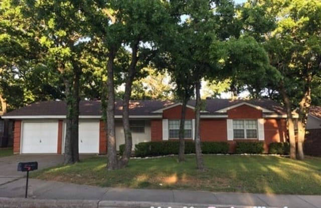 69 Somerset Ter - 69 Somerset Road, San Antonio, TX 78211