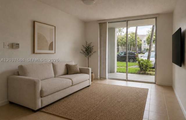 711 SW 111th Way photos photos