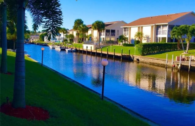 4904 Vincennes ST - 4904 Vincennes Street, Cape Coral, FL 33904