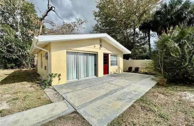 4241 Tarpon Ave unit: 4 photos photos