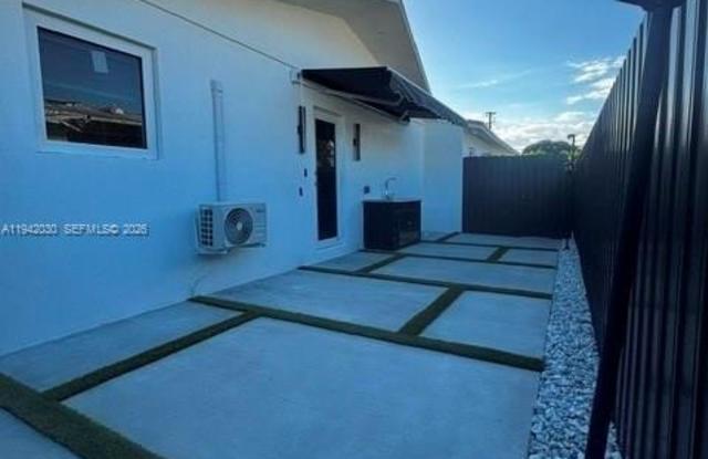 20800 SW 114th Ct photos photos