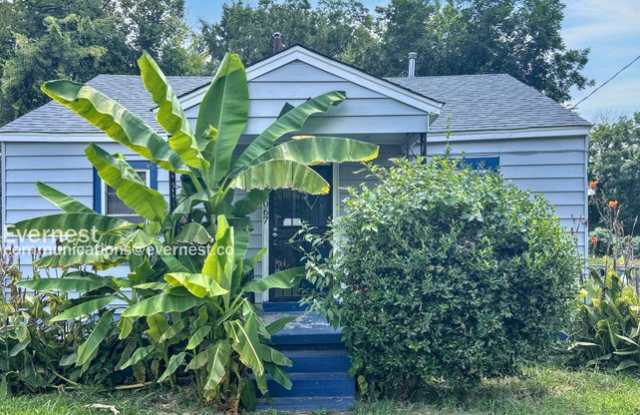 2067 Hubert Avenue photos photos