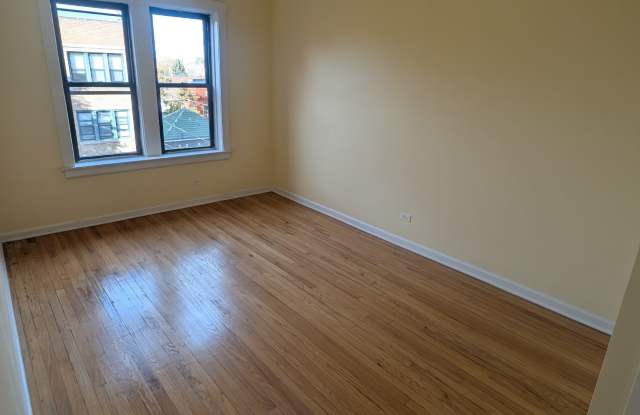 8203 South Ada Street#1 Gallery 2