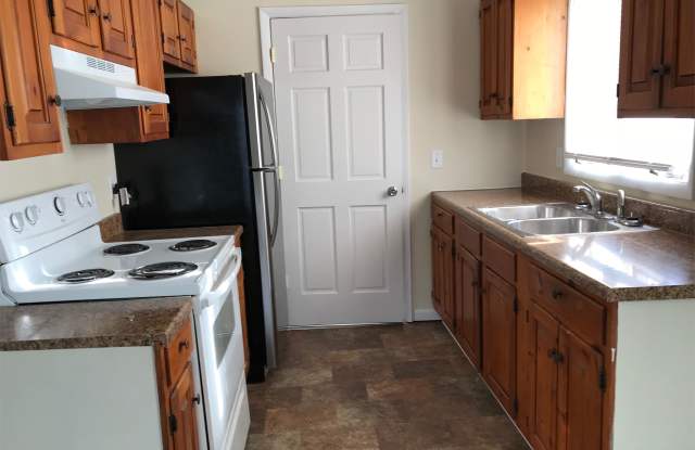 17 Lawrence St. photos photos