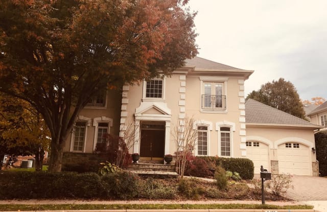 7405 OLD MAPLE SQUARE - 7405 Old Maple Square, McLean, VA 22102