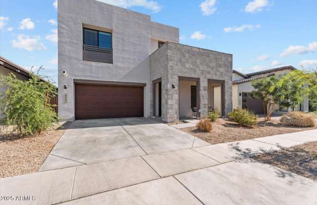 816 E Monte Way - 816 East Monte Way, Phoenix, AZ 85042