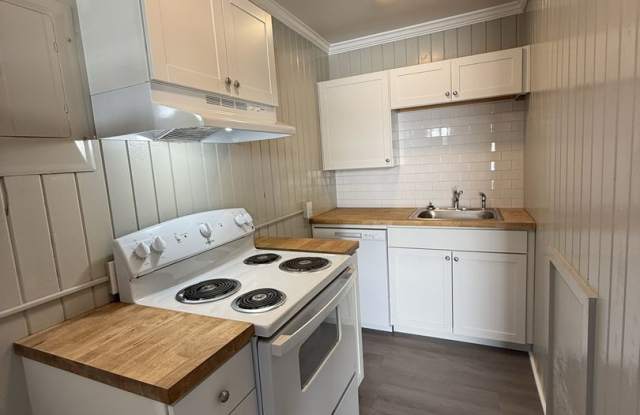 Half Off 1st Month | Newly Renovated 1 Bedroom / 1 Bath Home In Winston-Salem Gallery 4